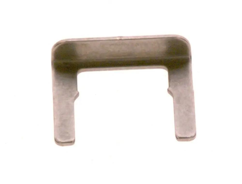 Sicherungsklammer aus Metall in U-Form, typisch für Bosch Produkte, zur Befestigung oder Verbindung von Komponenten in verschiedenen Anwendungen.